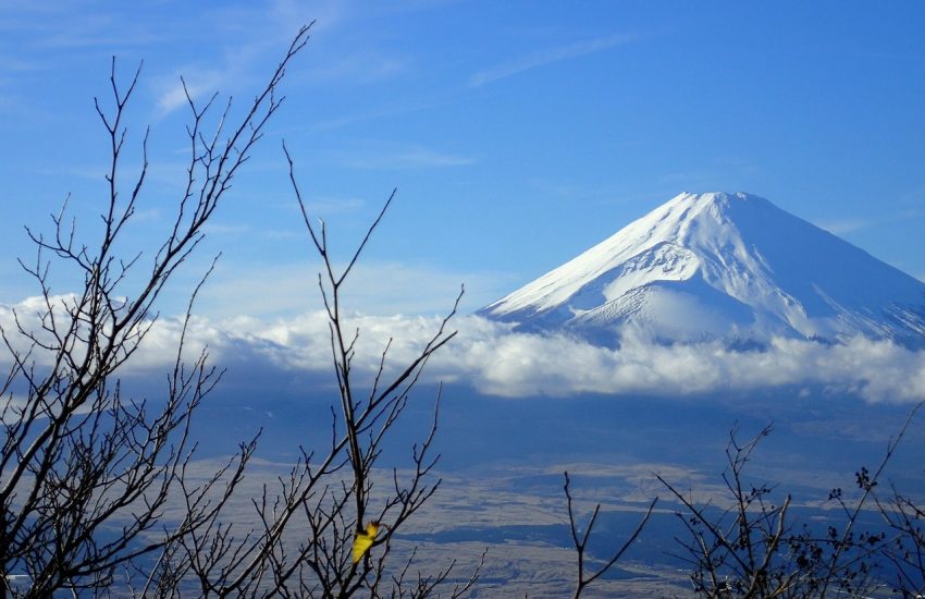 Lake Ashi and mountains in Hakone, Japan