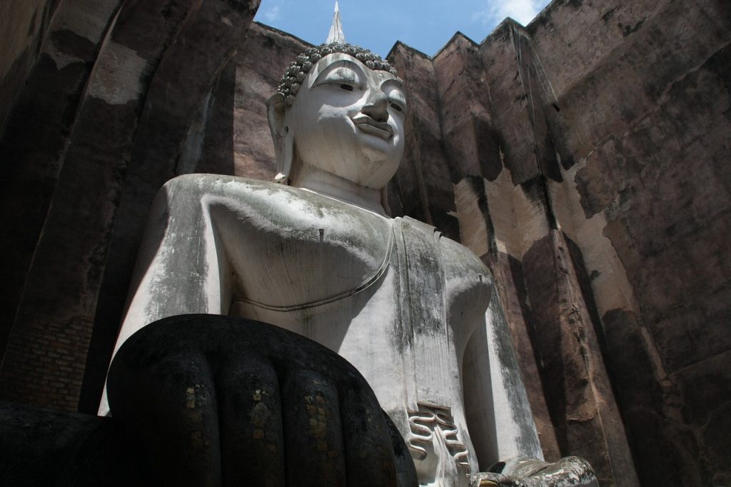 Wat Si Chum: Sukhothai’s Giant Seated Buddha