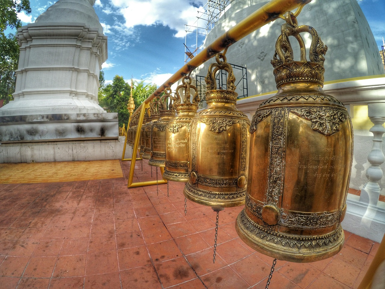Wat Chedi Luang temple in Chiang Mai