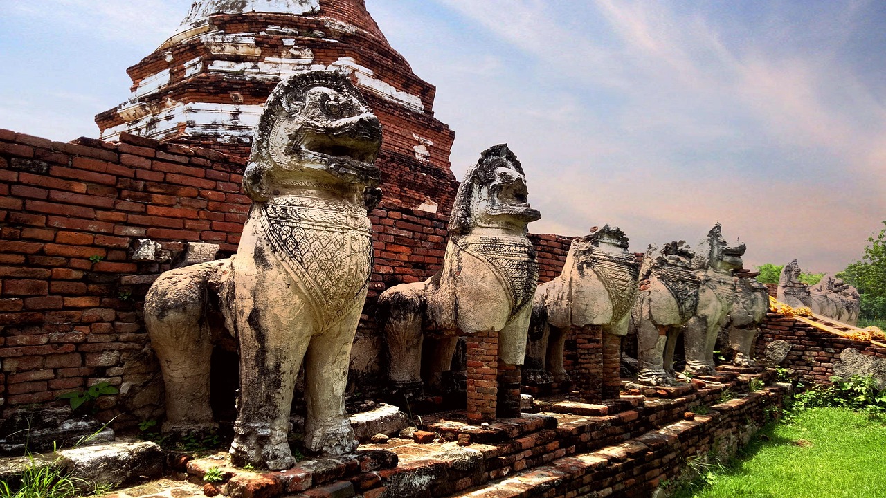 Wat Chaiwatthanaram temple in Ayutthaya, Thailand