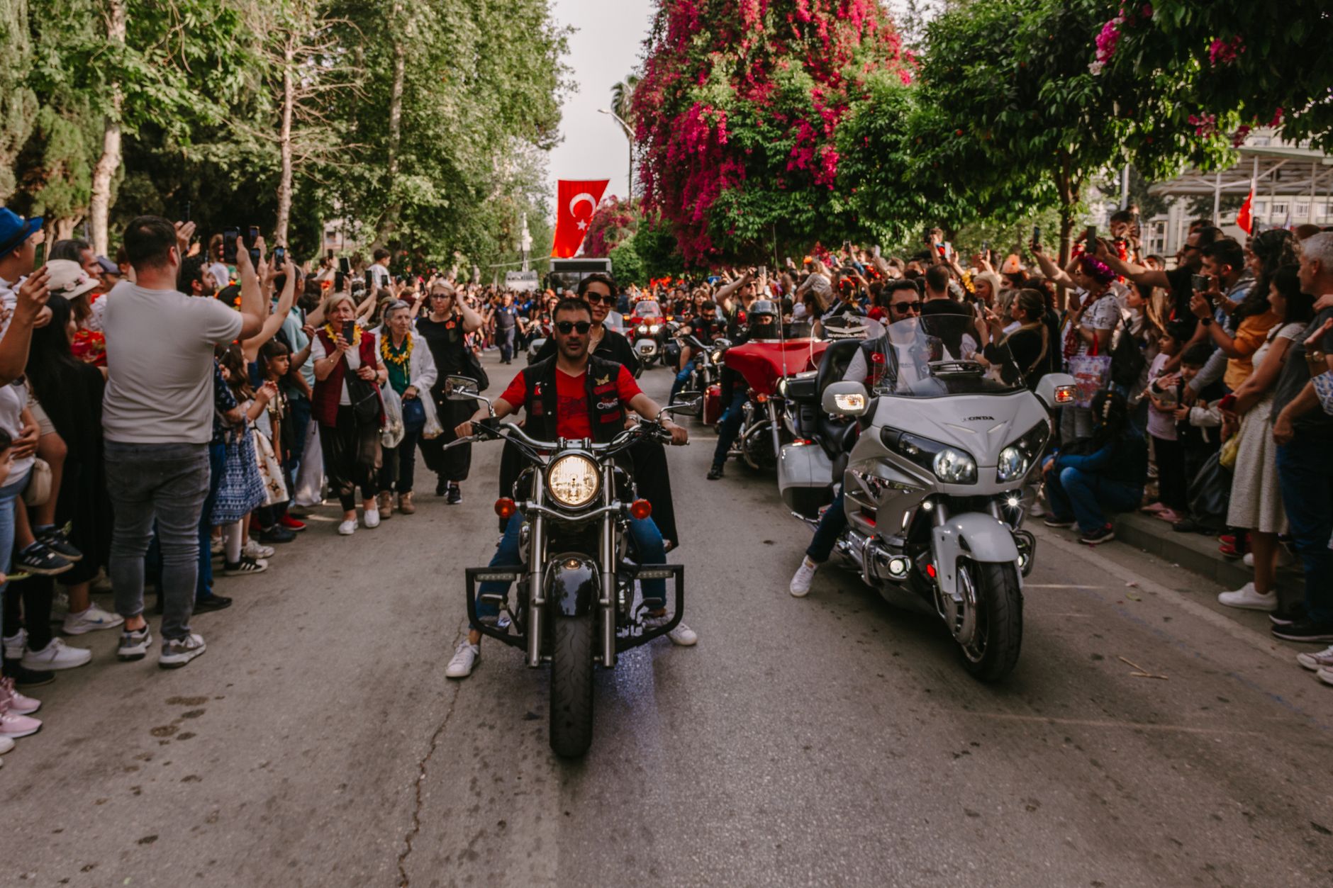 15 Thousand Bikers