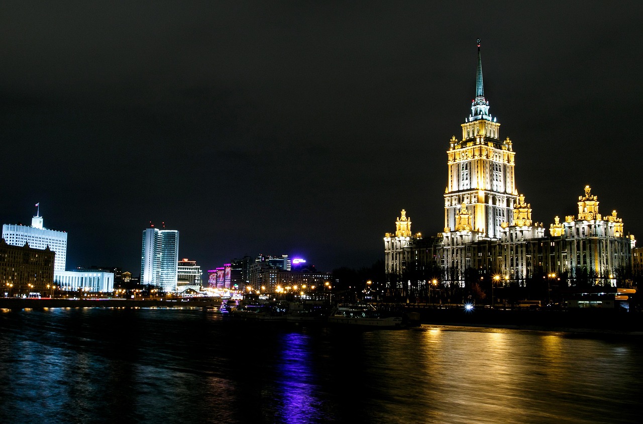 View of the Moscow Kremlin and river at dusk