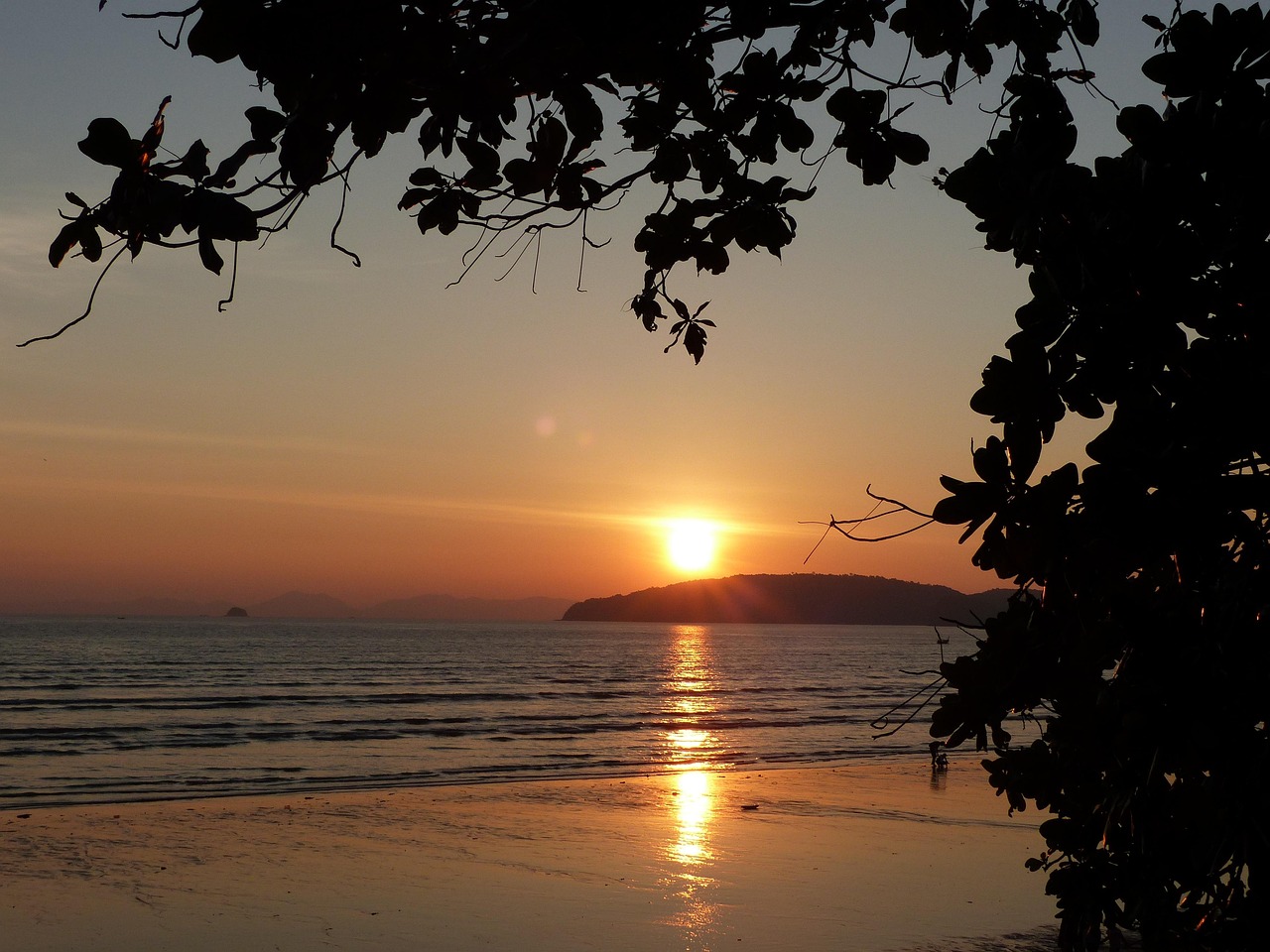 Krabi limestone coast, Thailand