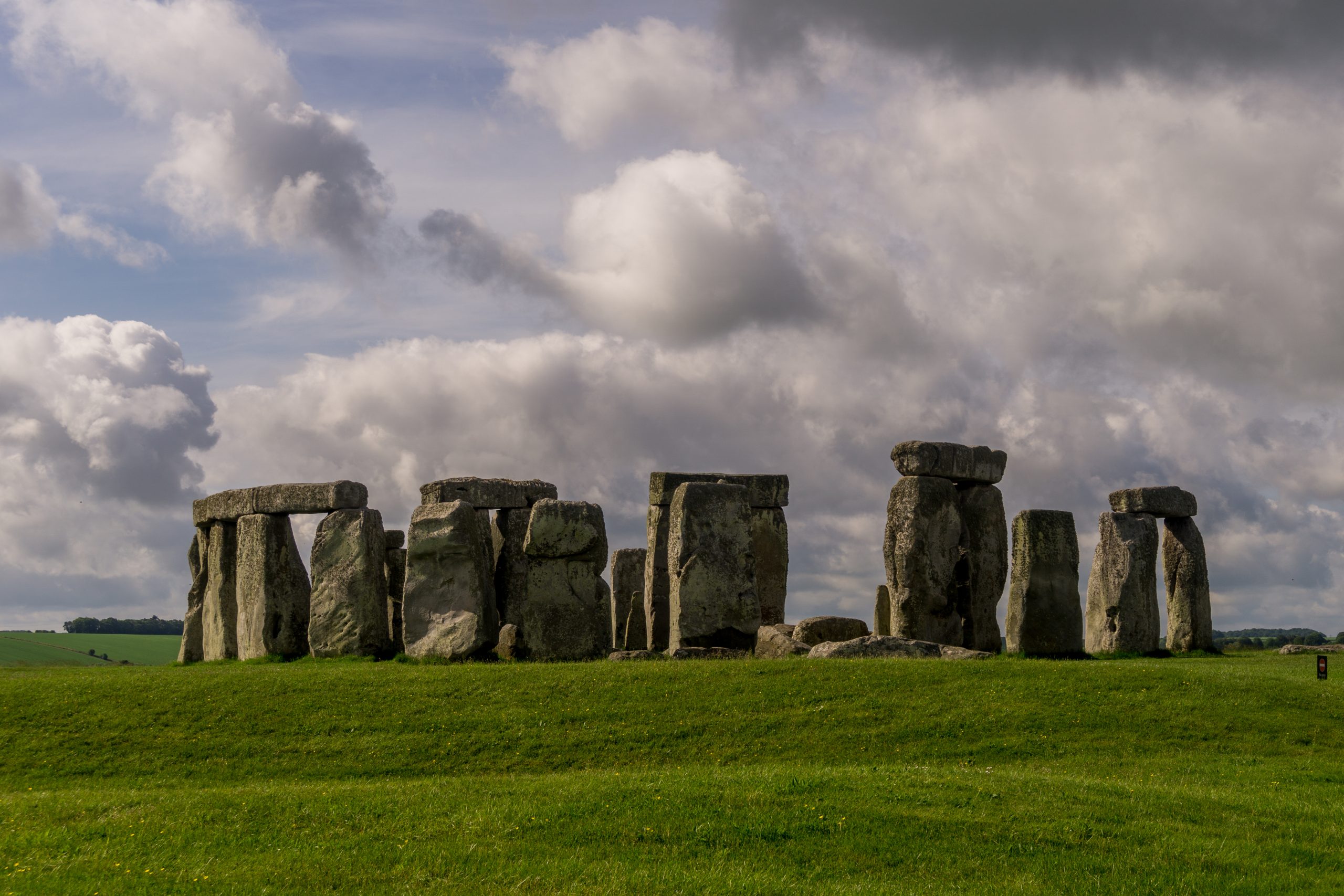 Stonehenge on Salisbury Plain, Wiltshire, seen from the north. Photo: Wikimedia Commons