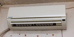 The indoor unit of a split air conditioner