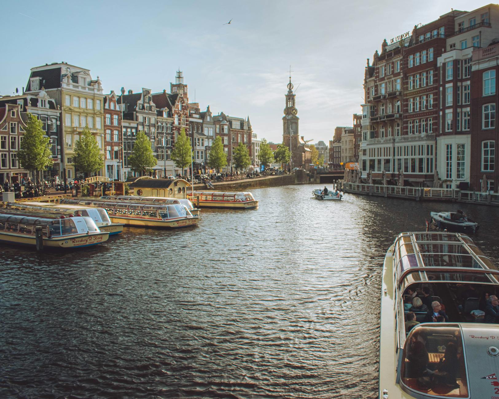 Amsterdam Travel Guide