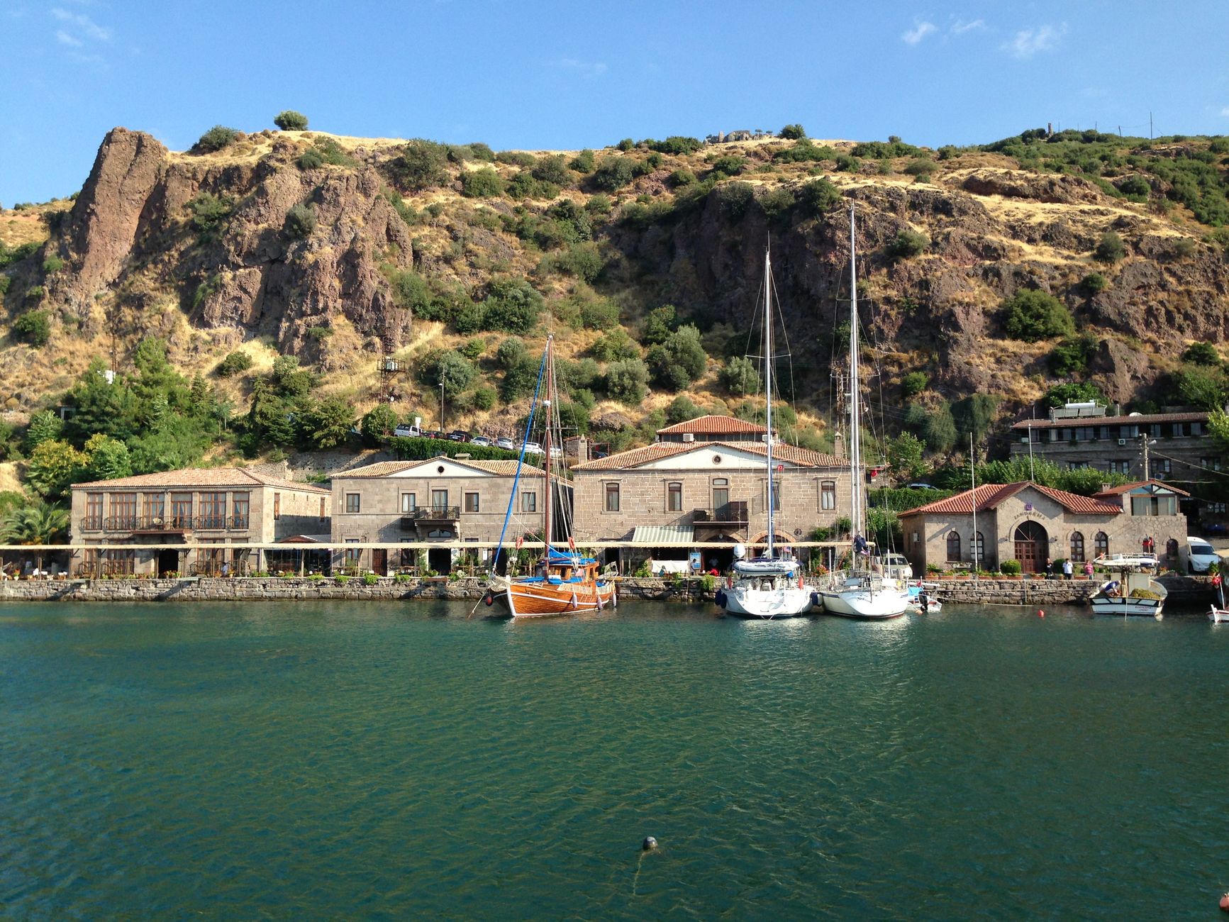 Assos (Behramkale) Travel Guide: Places to See, What to Eat, Where to Stay?