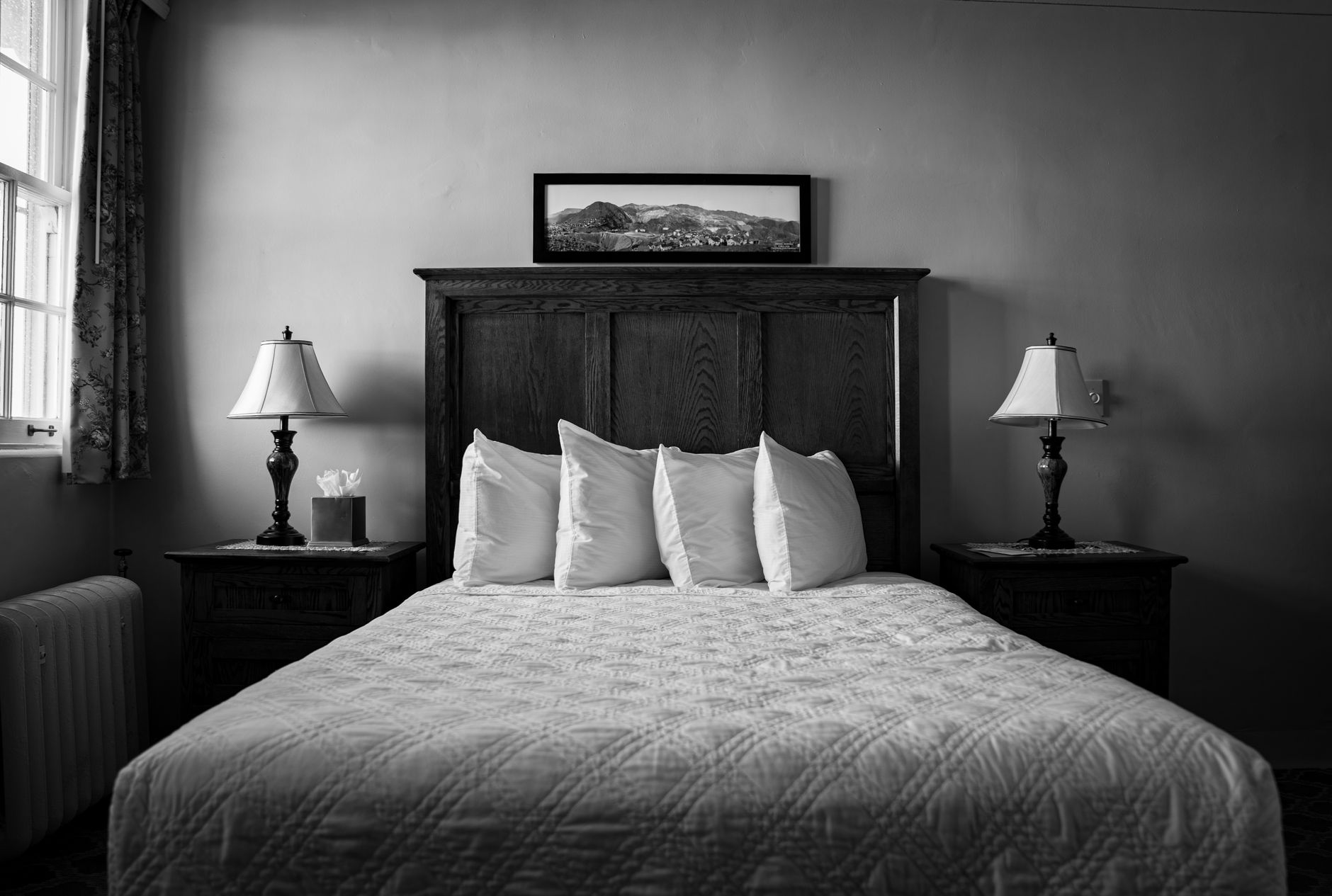 Black and White Bedroom