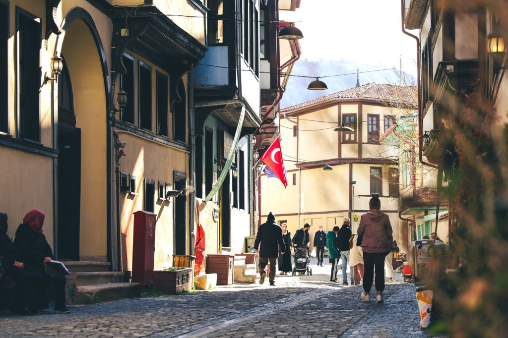 Börtübet Travel Guide