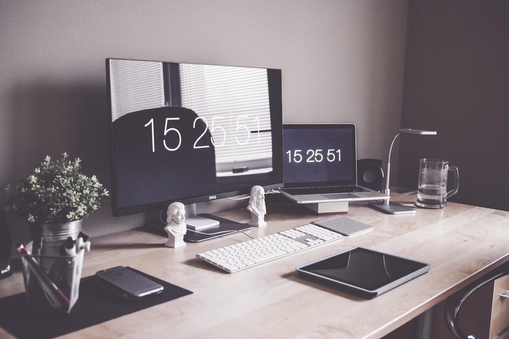 Building the Perfect Coding Desk: Hardware, Ergonomics, and Monitor Arrangement