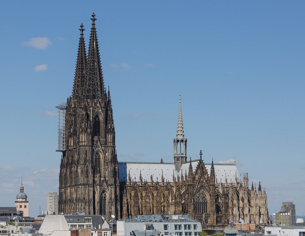 A Gateway to Heaven in Stone: Cologne Cathedral and the Shrine of the Three Kings