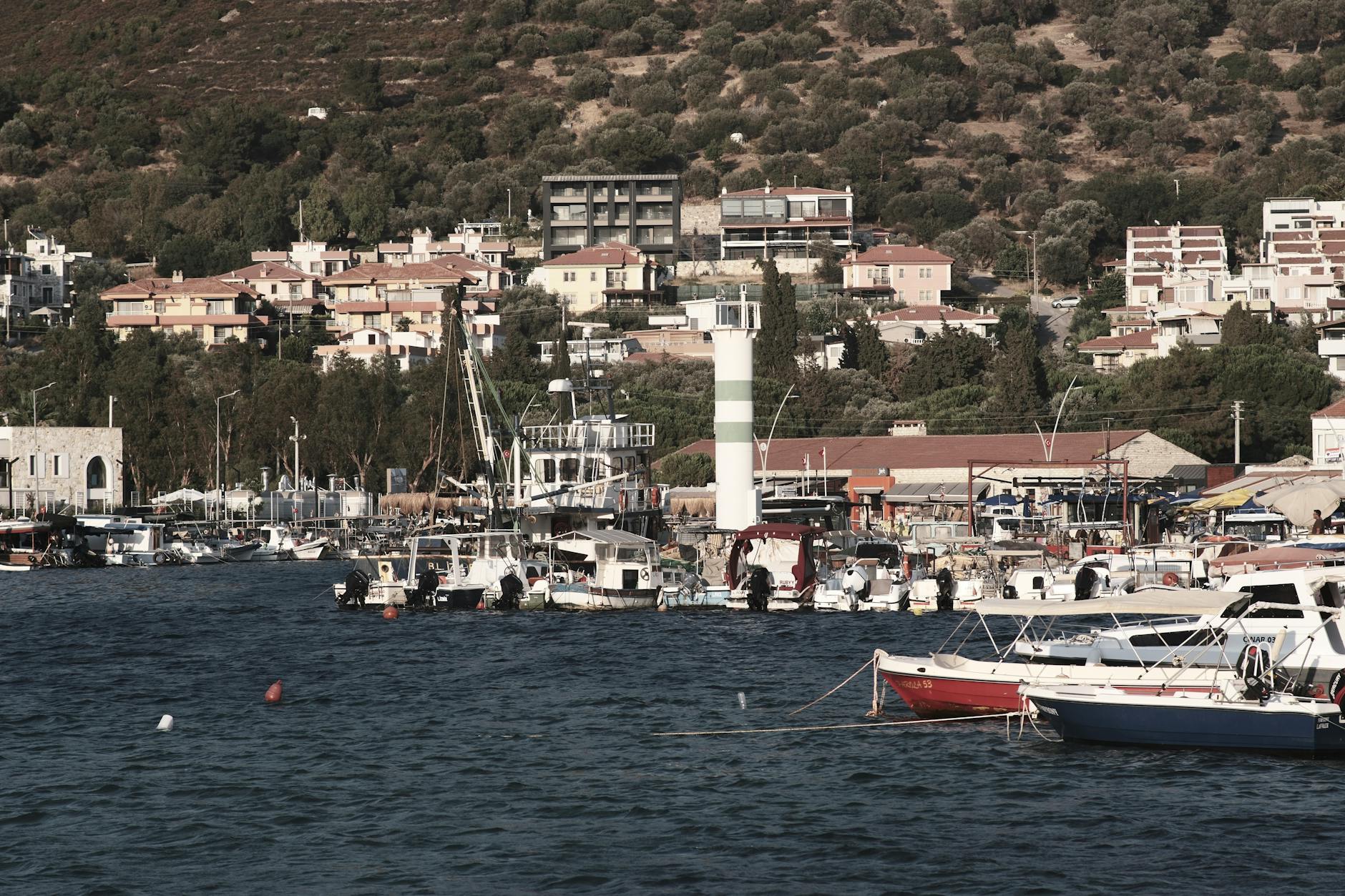 Foça Travel Guide