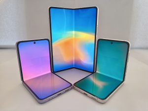 Foldable smartphones