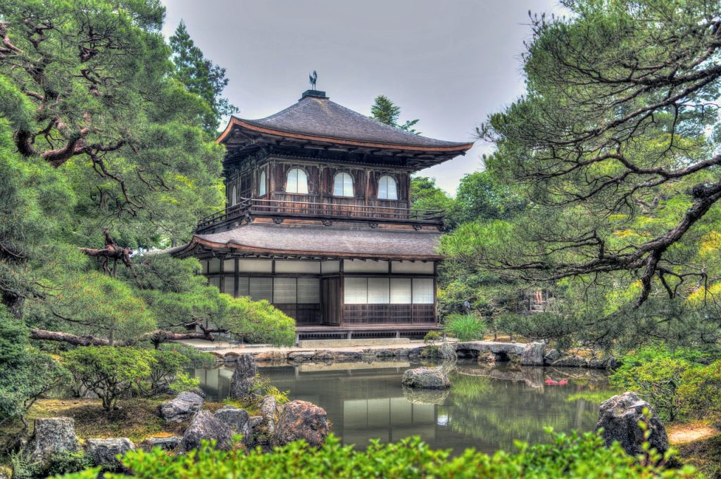Ginkaku-ji, Kyoto: the Silver Pavilion and Its Sand Garden