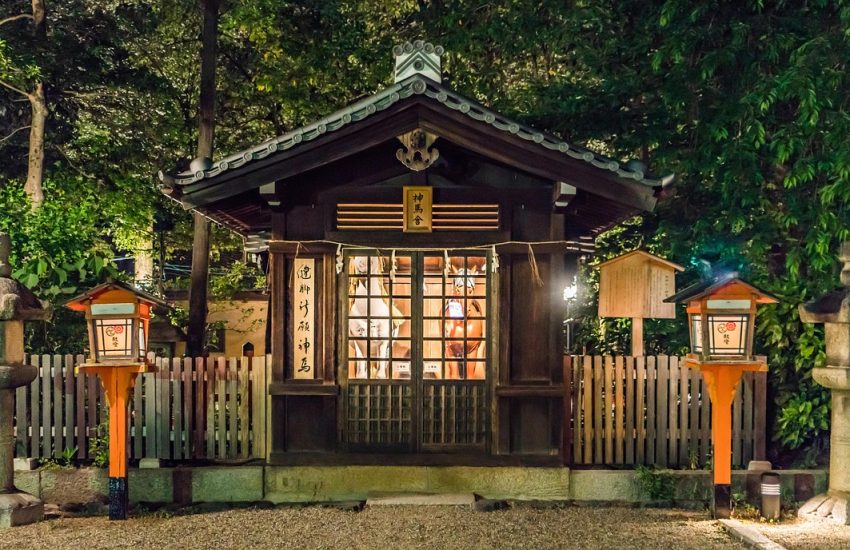 Traditional streets of the Gion district in Kyoto