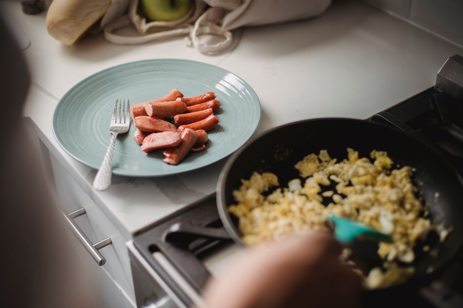 How to Make Sausage Eggs?