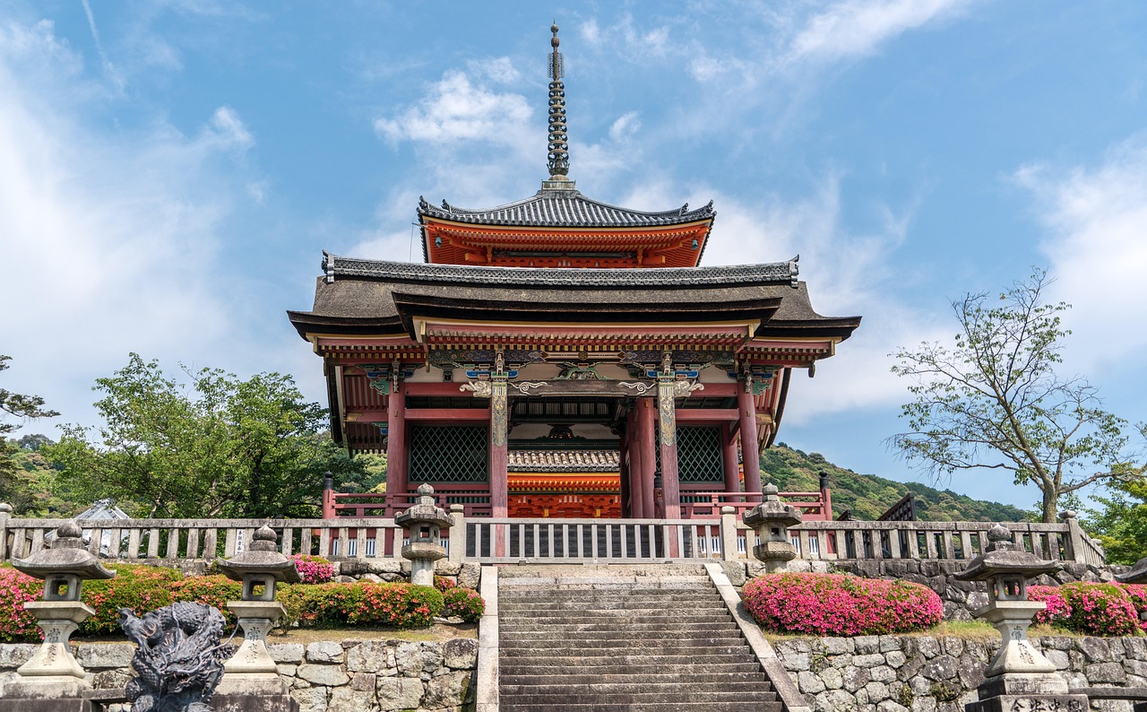 Kiyomizu-dera temple in the Higashiyama district of Kyoto