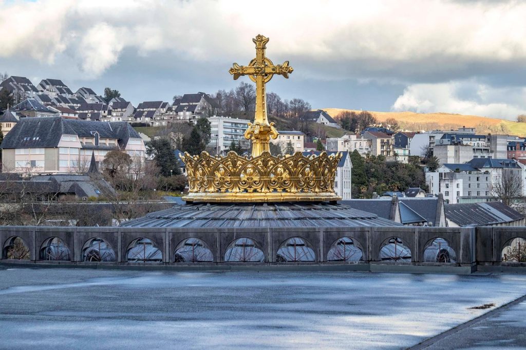 Where to Stay in Lourdes: Budget Hotels Near the Sanctuary