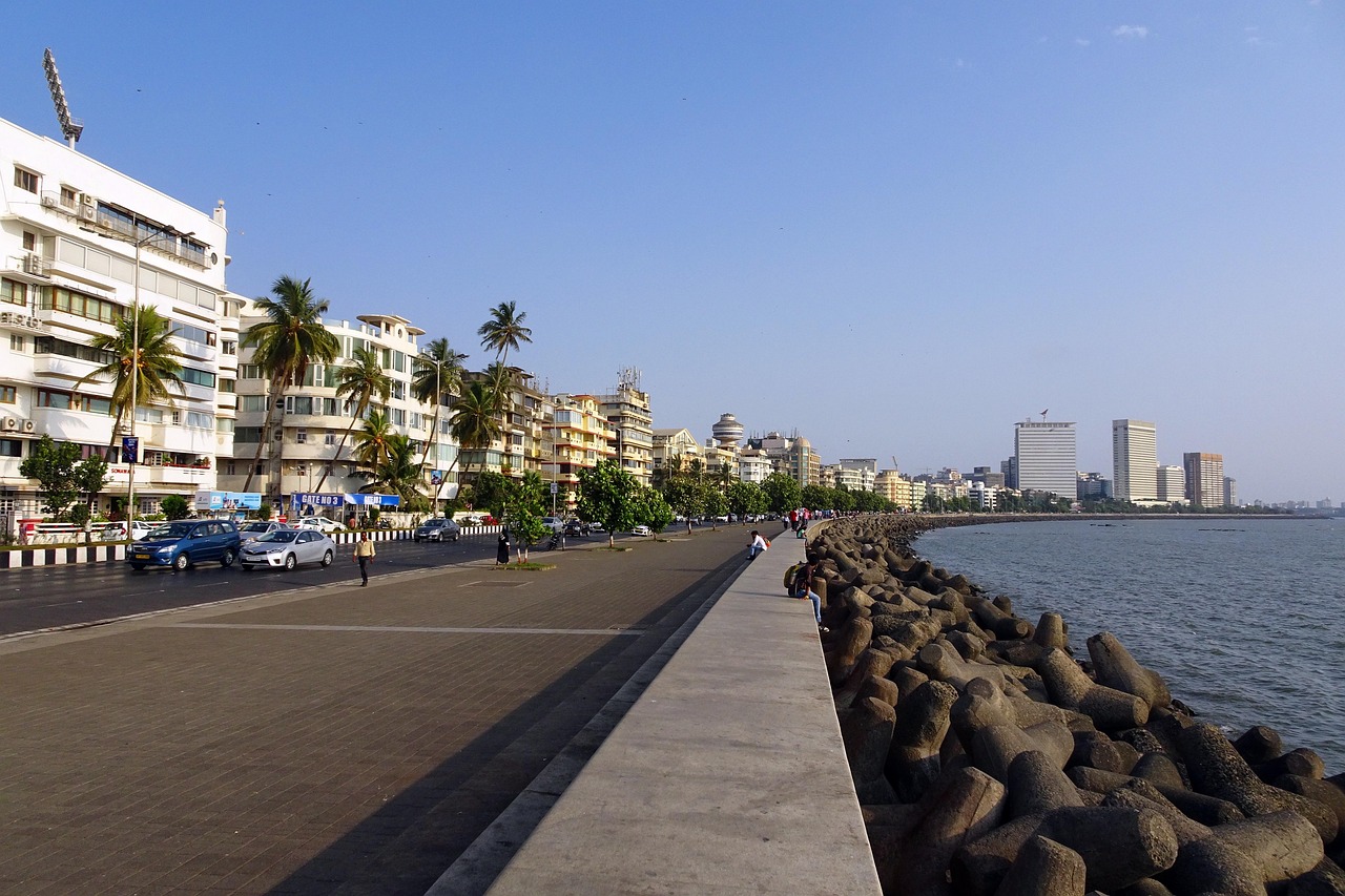 The sweeping curve of Marine Drive along the Mumbai seafront