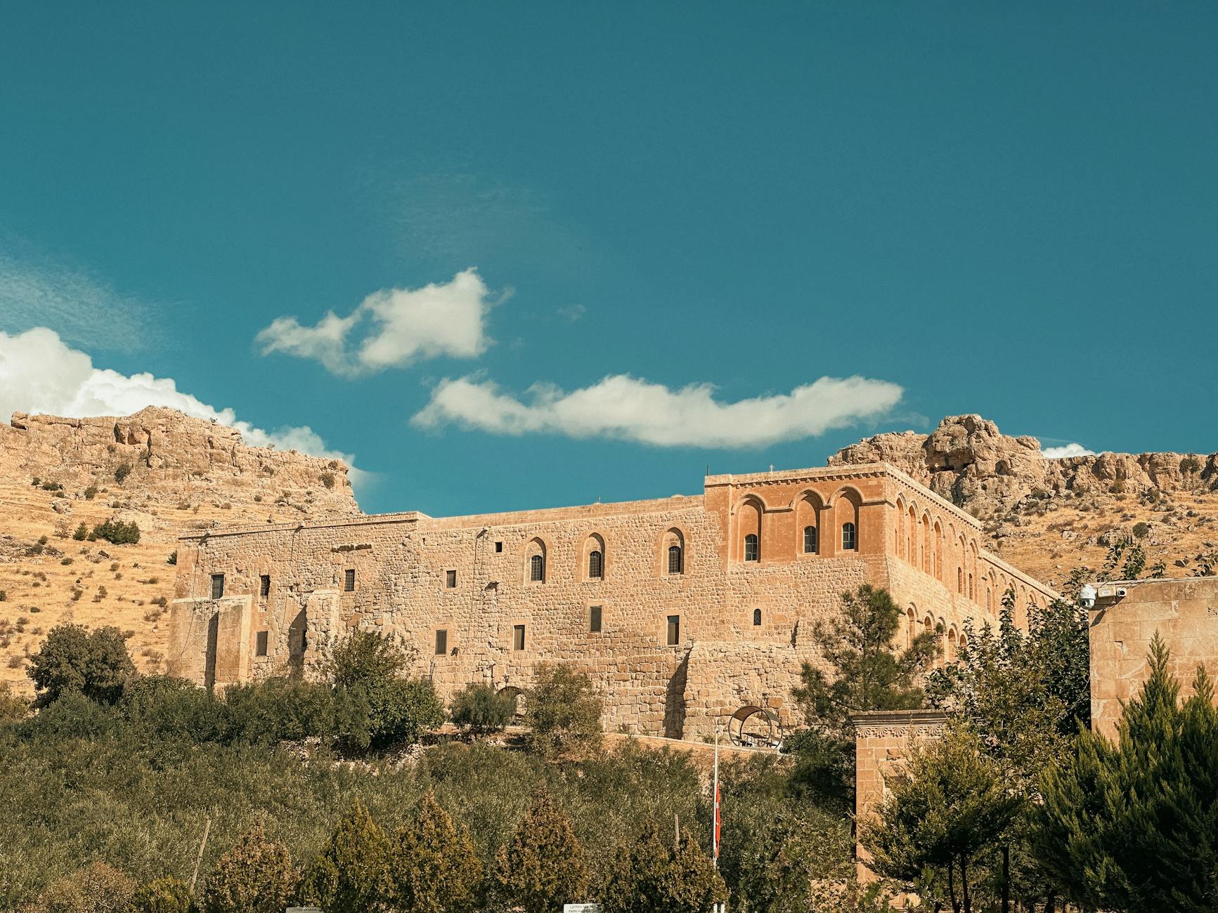 Mardin Hotels and Pensions Contact Information
