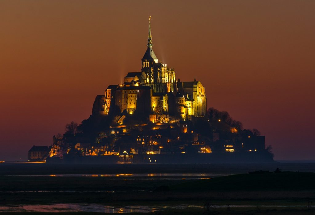 Visiting Mont-Saint-Michel: Tides, the Village and the Pilgrim Way