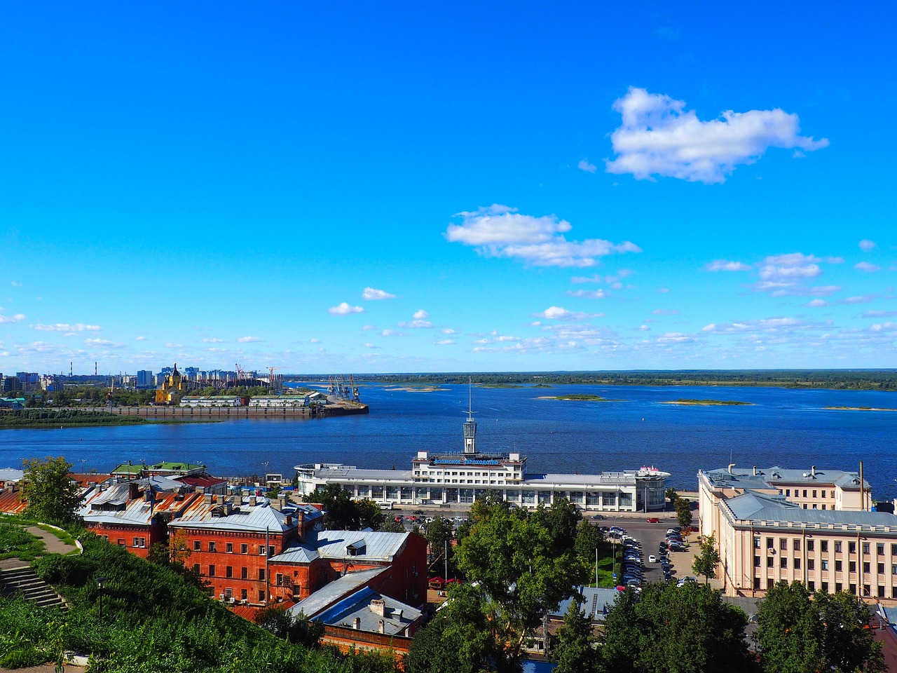 Central Nizhny Novgorod cityscape