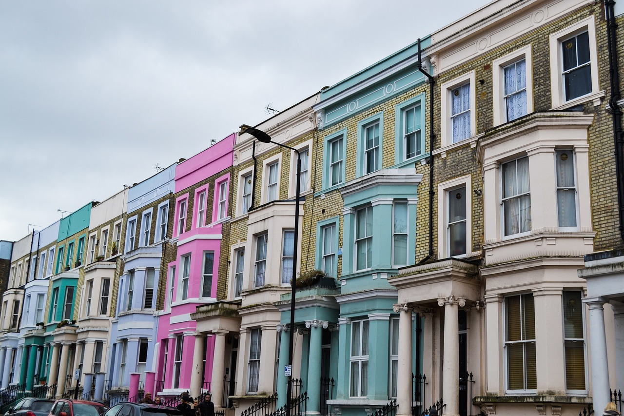 Pastel-colored houses in Notting Hill