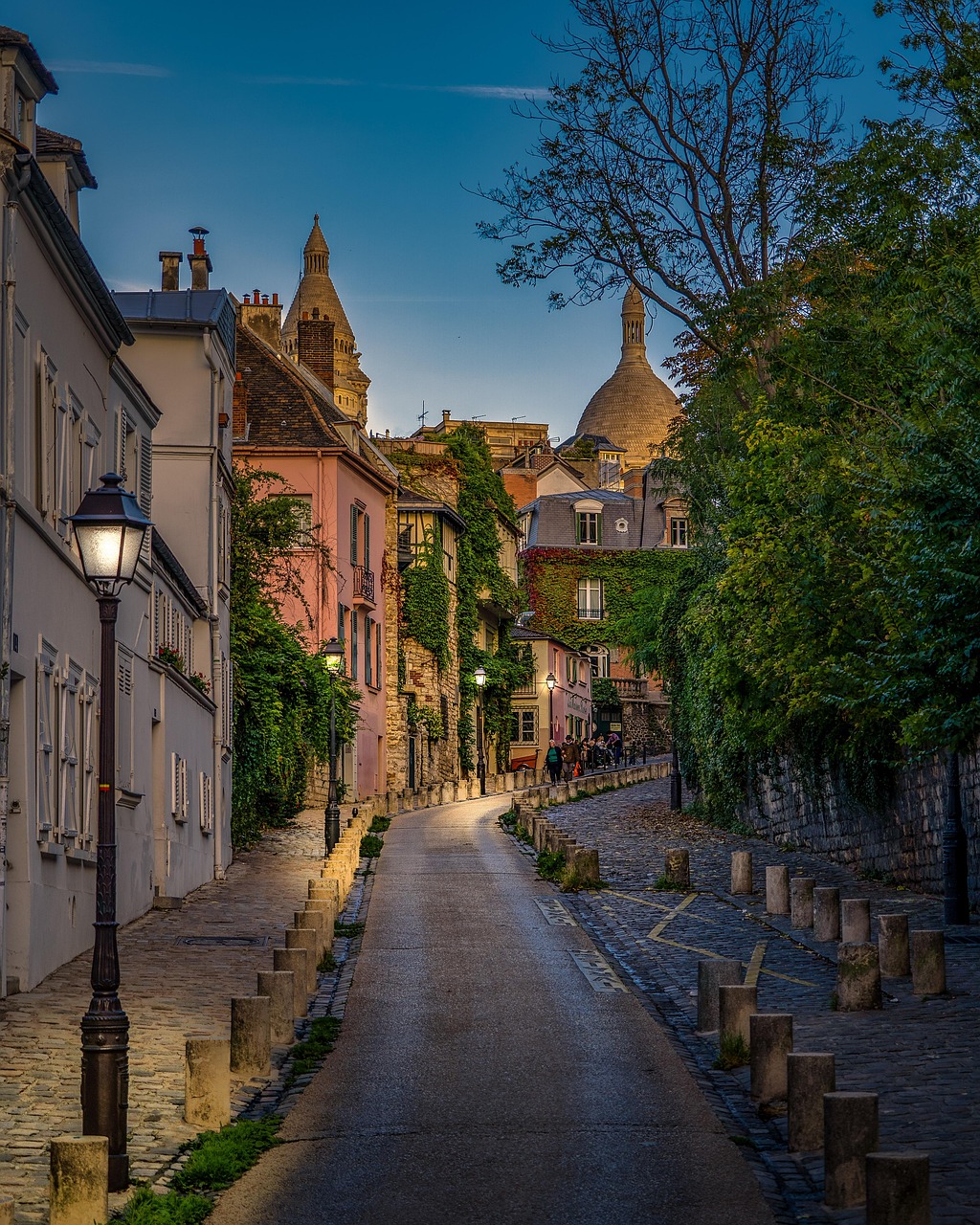 The hilltop streets of Montmartre