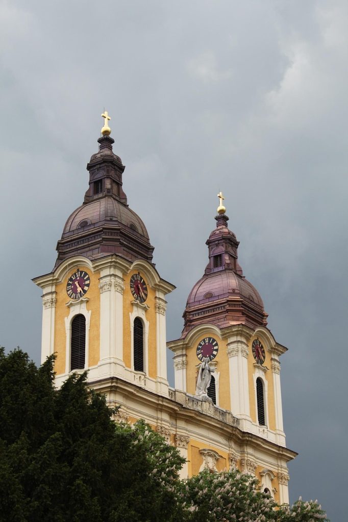 Where to Stay Near San Giovanni in Laterano: A Budget Guide to Rome