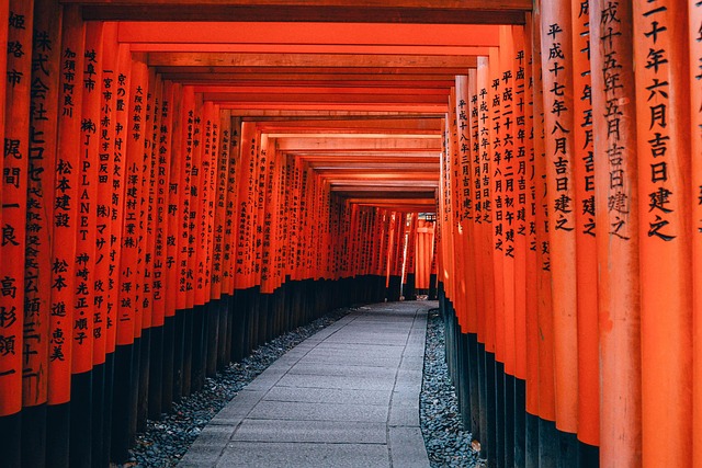 The long hall of Sanjusangen-do in Kyoto