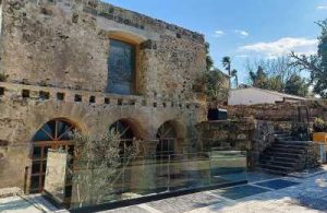 Side Turizm Ve Seyahat Kutuphanesi