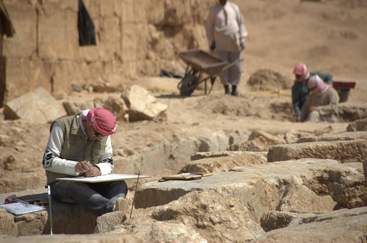 The Syrian landscape between desert, river valleys, and mountains