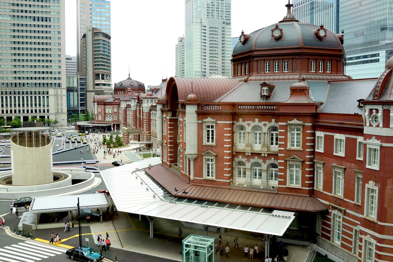 The historic red-brick Tokyo Station building