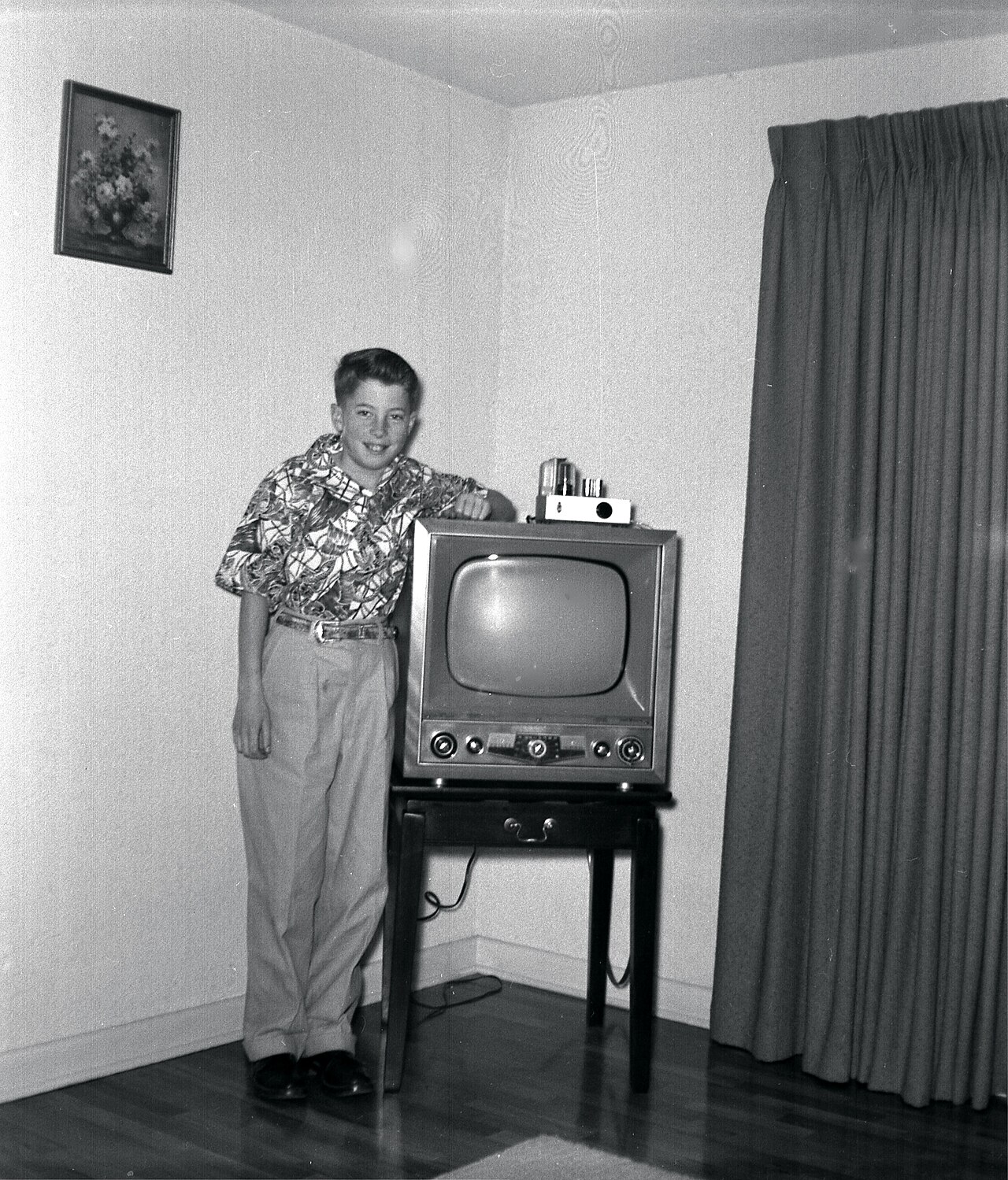 An early 1950s television set