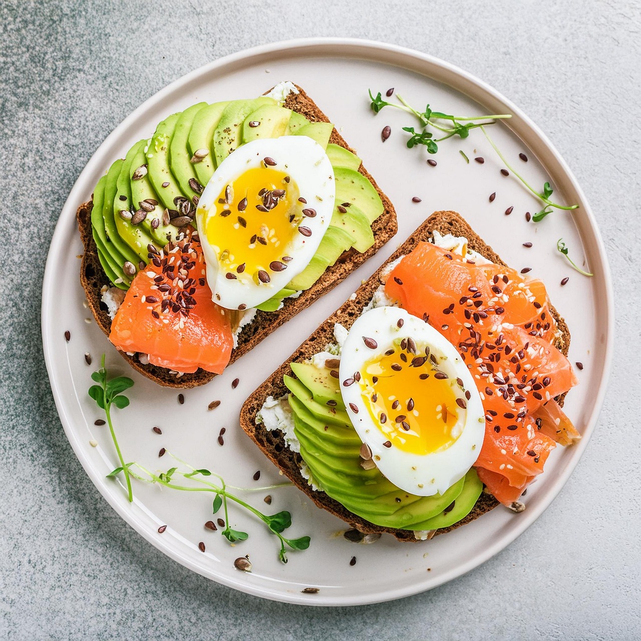 Salmon, eggs and other fat-rich foods