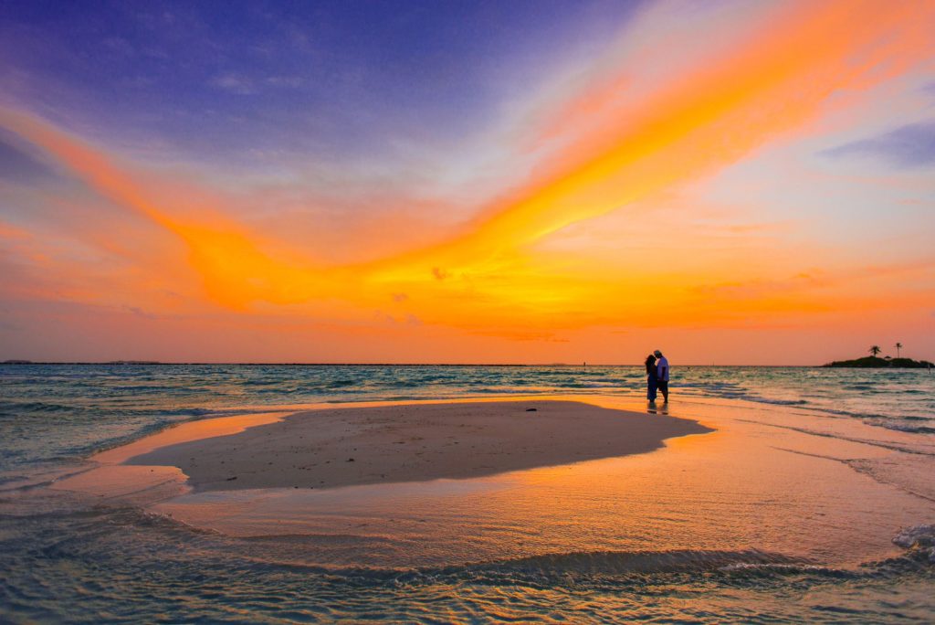 What is a Honeymoon Vacation? Places to Go for Honeymoon