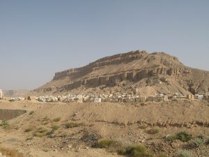The wide valley of Wadi Hadhramaut, a green ribbon of life through the Yemeni desert