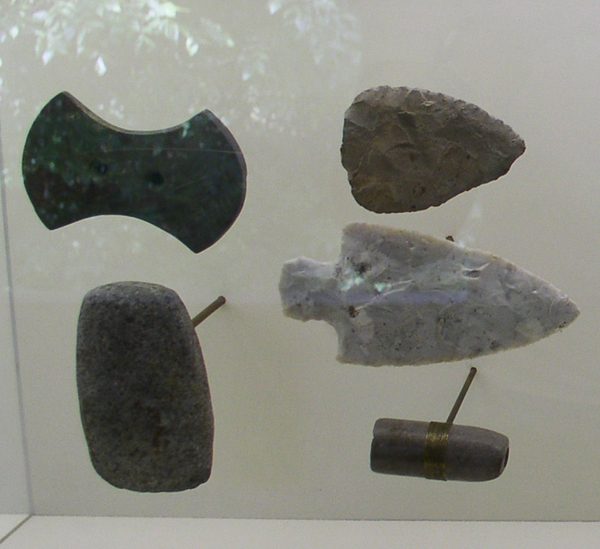 Adena culture gorgets and projectile points found near Serpent Mound