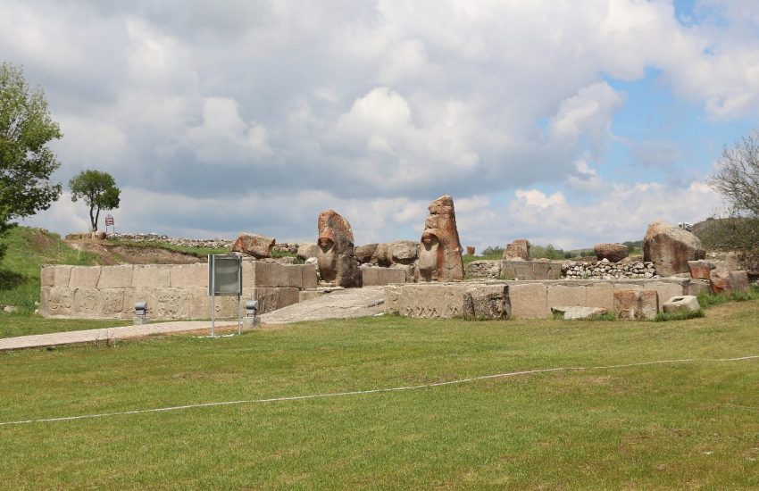 The Sphinx Gate entrance to the Hittite settlement mound at Alacahoyuk, Turkey