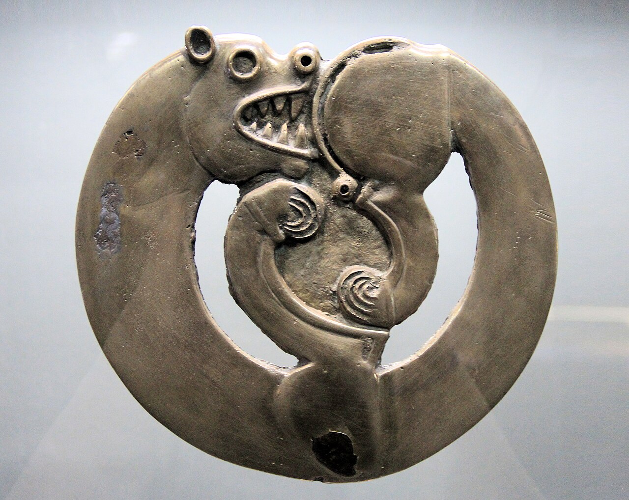Arzhan animal ring.jpg