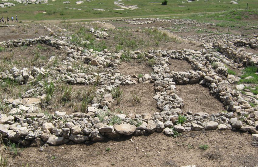 A cell-plan building excavated at the Neolithic site of Cayonu