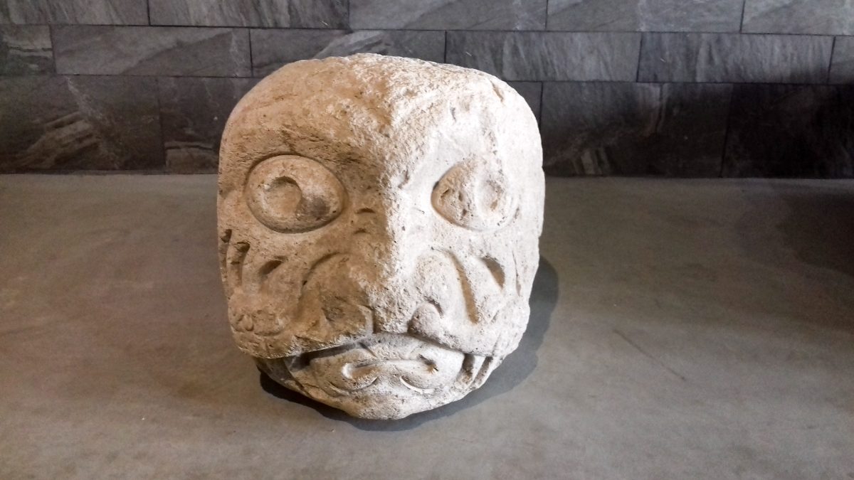 Artifacts from Chavin de Huantar displayed in a museum