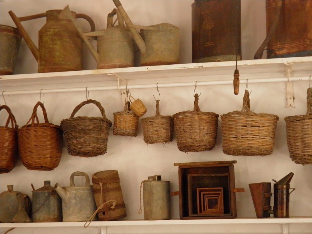 Basket weaving, a craft passed down through Guarani generations