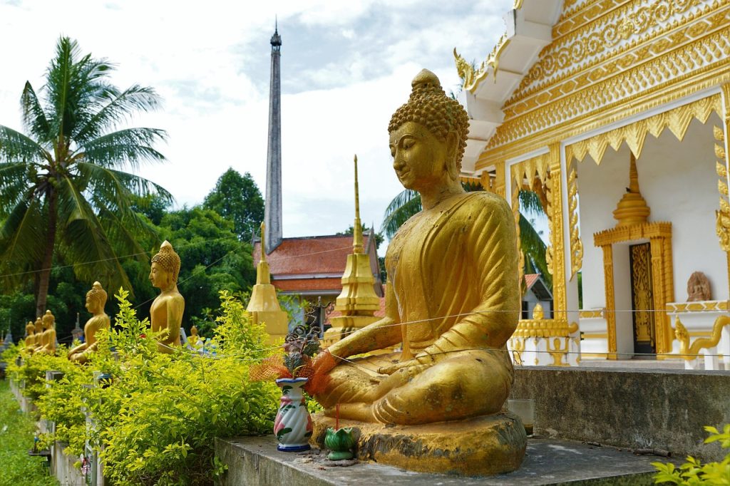 The Dai once formed powerful kingdoms in the southern valleys.