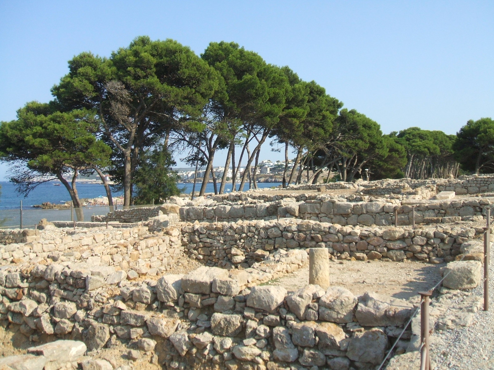 Roman peristyle house Empuries