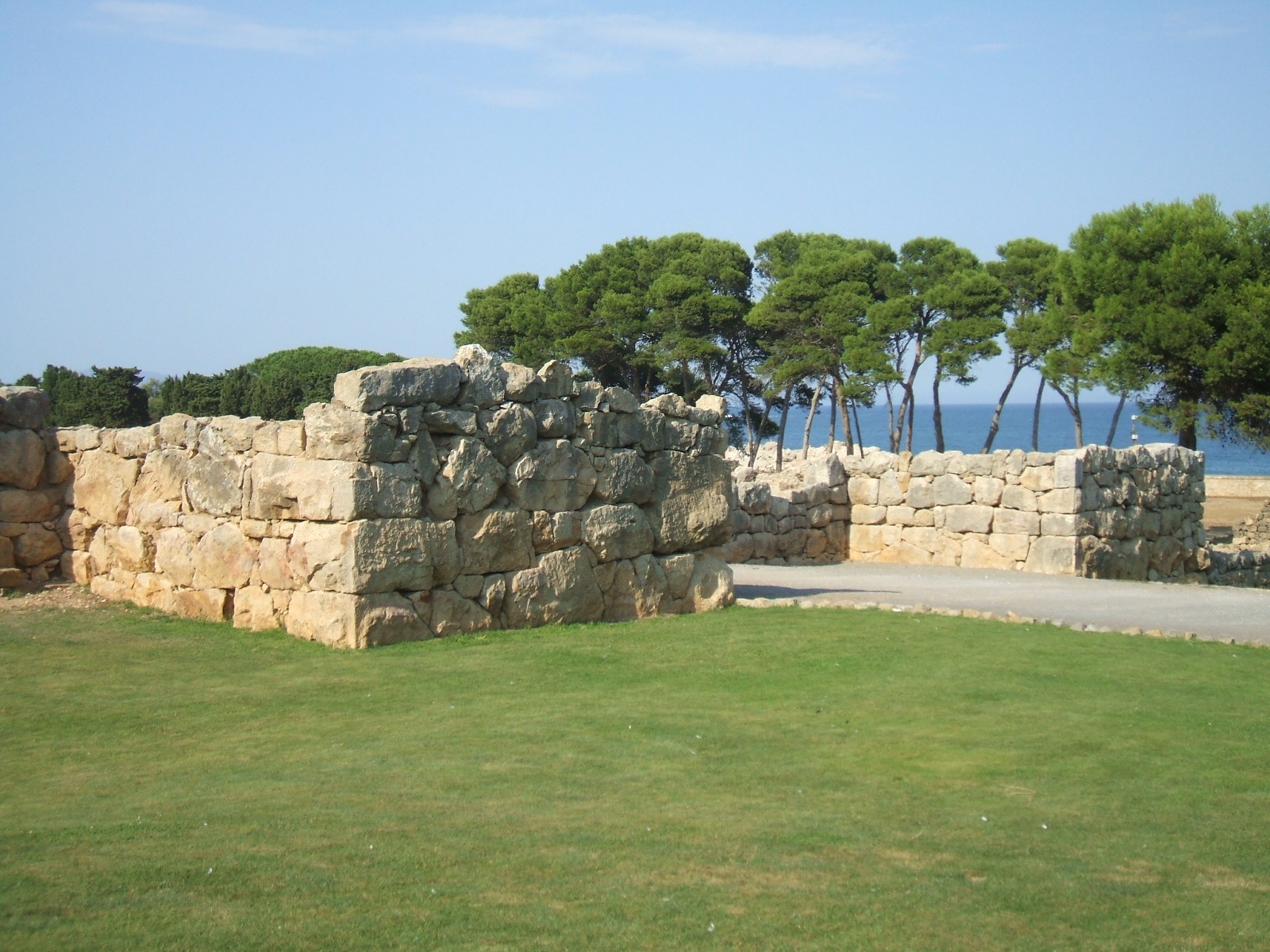 South gate Neapolis Empuries
