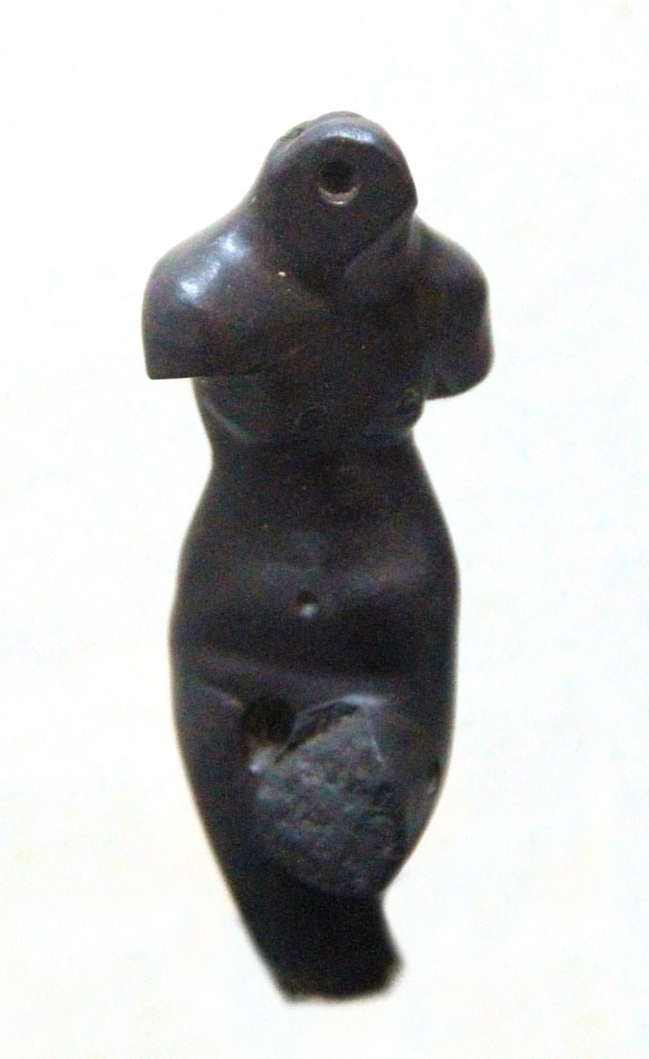 Harappa 13; Male dancing torso; 2400-1900 BC; limestone; height: 9.9 cm; National Museum (New Delhi, India)