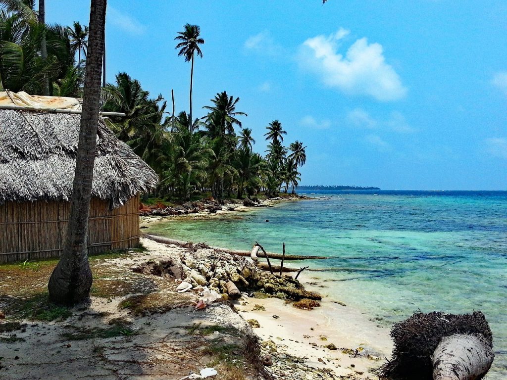 The roughly 350 islands that make up the Guna Yala homeland