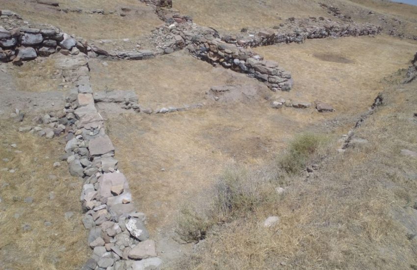 General view of the Kultepe mound, ancient Kanesh, in central Turkey