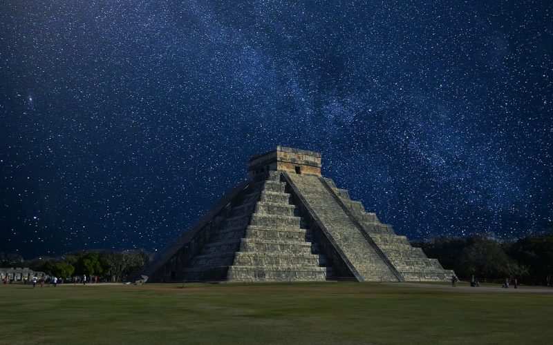 The pyramid of Chichen Itza